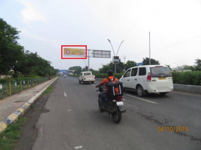Cantilever Unipole - Airport to Airport Circle, Vadodara, Gujarat Cantilever Unipole - Airport to Airport Circle, Vadodara, Gujarat