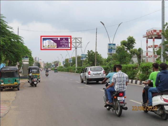 Cantilever Unipole - Airport Circle to Harni Lake, Vadodara, Gujarat Cantilever Unipole - Airport Circle to Harni Lake, Vadodara, Gujarat
