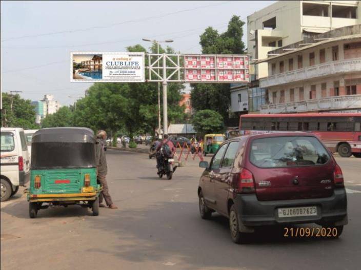 Cantilever Unipole - Kothi Char Rasta to Kalaghoda Junction, Vadodara, Gujarat Cantilever Unipole - Kothi Char Rasta to Kalaghoda Junction, Vadodara, Gujarat