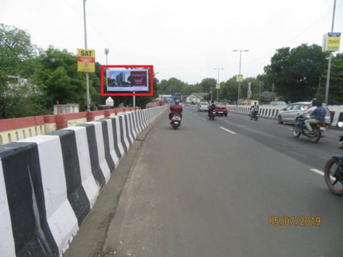Unipole - Genda Circle to Fatehgunj, Vadodara, Gujarat Unipole - Genda Circle to Fatehgunj, Vadodara, Gujarat