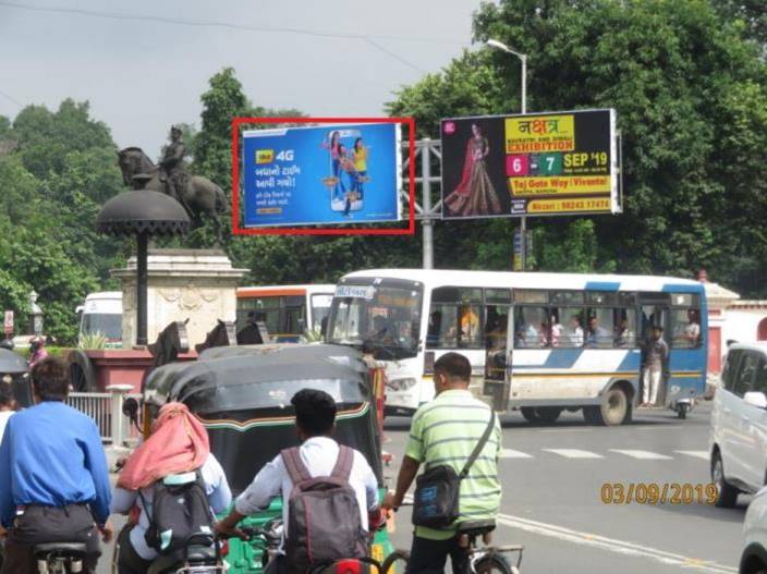 Unipole - Kalaghoda to Railway station, Vadodara, Gujarat Unipole - Kalaghoda to Railway station, Vadodara, Gujarat