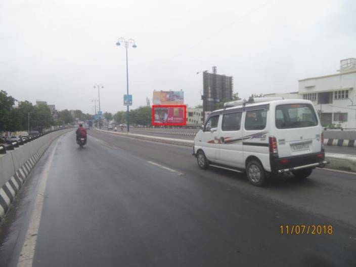 Billboard - Airport circle to L&T Circle, Vadodara, Gujarat Billboard - Airport circle to L&T Circle, Vadodara, Gujarat