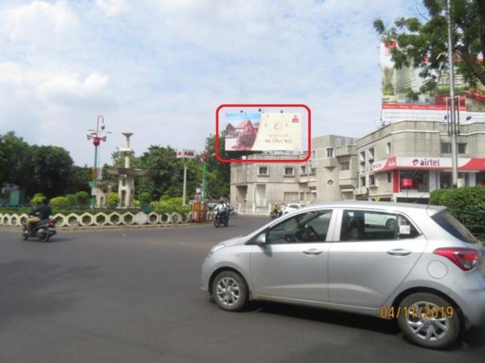 Billboard - Fatehgunj to VAD Circle, Vadodara, Gujarat Billboard - Fatehgunj to VAD Circle, Vadodara, Gujarat
