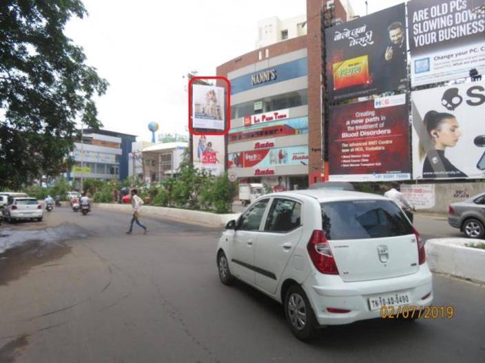 Billboard - Ellorapark To Natubhai Circle, Vadodara, Gujarat Billboard - Ellorapark To Natubhai Circle, Vadodara, Gujarat