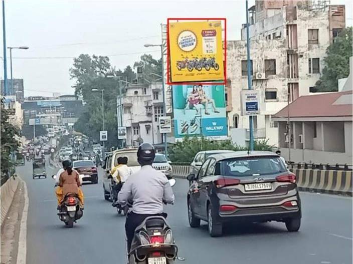 Billboard - Bird Circle To Natubhai Circle, Vadodara, Gujarat Billboard - Bird Circle To Natubhai Circle, Vadodara, Gujarat