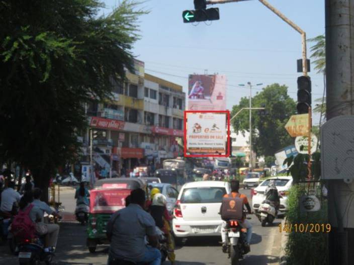 Billboard - Nilambar Circle to Bansal Mall, Vadodara, Gujarat Billboard - Nilambar Circle to Bansal Mall, Vadodara, Gujarat