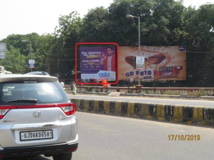 Billboard - Munjmhuda junction, Vadodara, Gujarat Billboard - Munjmhuda junction, Vadodara, Gujarat