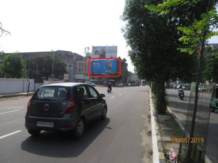 Billboard - Railway Station To Kalaghoda, Vadodara, Gujarat Billboard - Railway Station To Kalaghoda, Vadodara, Gujarat