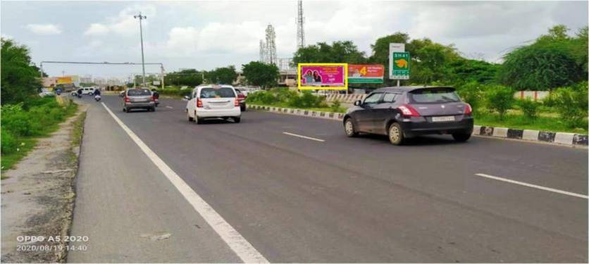Billboard - Palavasna Circle, Mehsana, Gujarat Billboard - Palavasna Circle, Mehsana, Gujarat