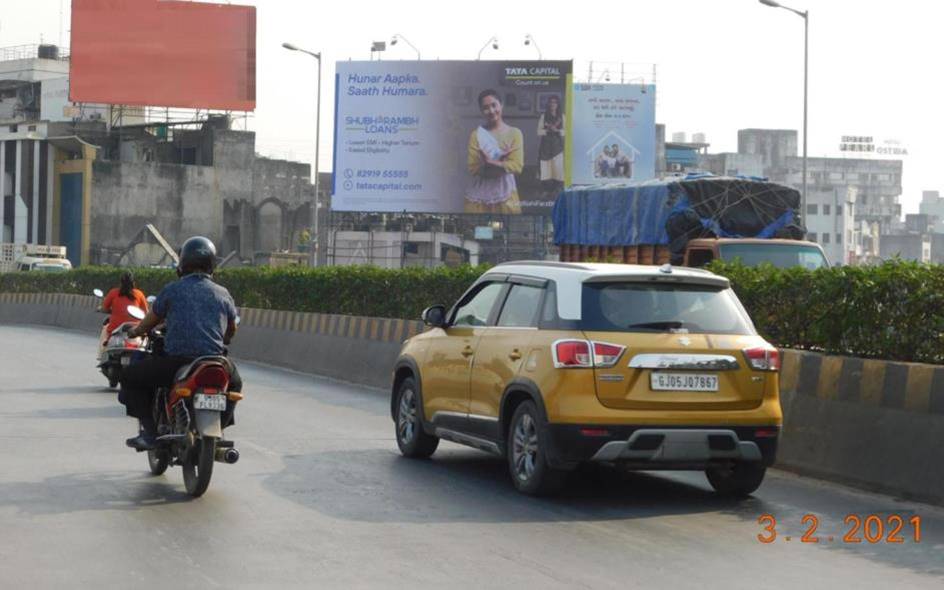 Billboard - Delhigate Circle, Surat, Gujarat Billboard - Delhigate Circle, Surat, Gujarat
