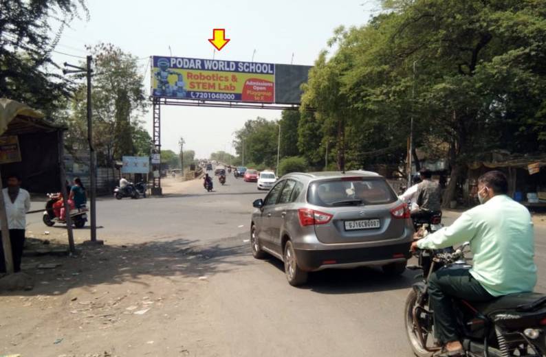 Gantry - Jetali Naka, Ankleshwar, Gujarat Gantry - Jetali Naka, Ankleshwar, Gujarat