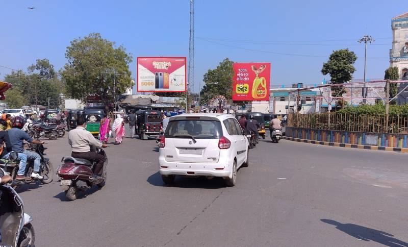 Billboard - Railway Station, Bharuch, Gujarat Billboard - Railway Station, Bharuch, Gujarat
