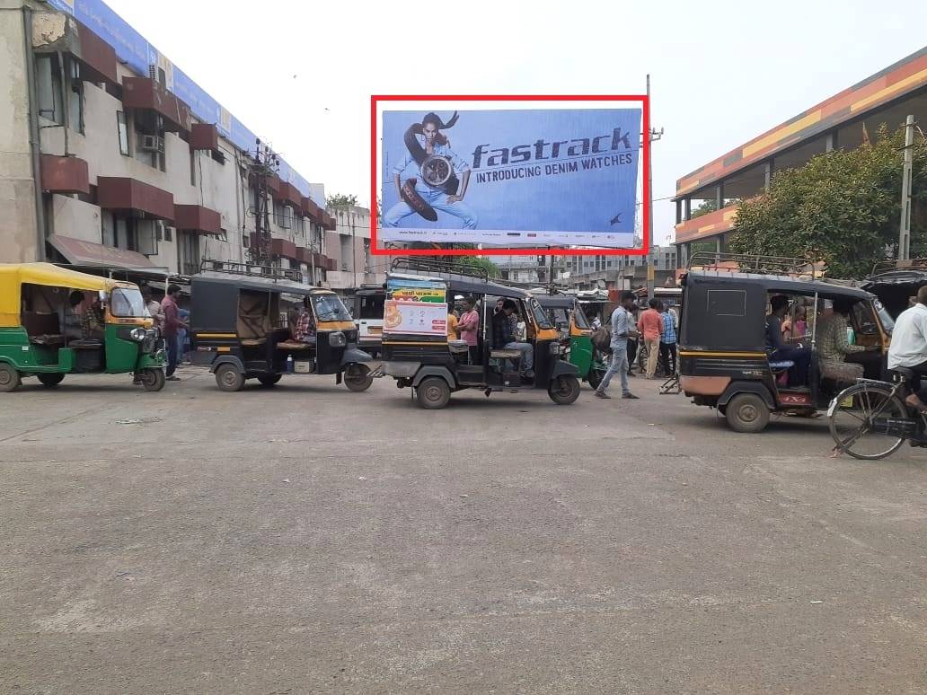 Billboard - LIC Havmore, Bhavnagar, Gujarat Billboard - LIC Havmore, Bhavnagar, Gujarat