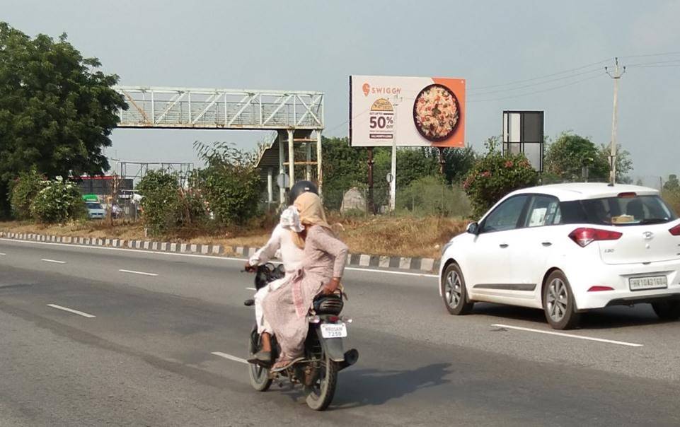 Unipole -Madhuban Chowk, Karnal, Haryana Unipole -Madhuban Chowk, Karnal, Haryana