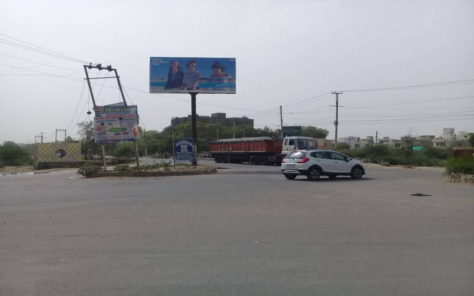 Unipole -Bhagat Singh Chowk, Bhiwani, Haryana Unipole -Bhagat Singh Chowk, Bhiwani, Haryana