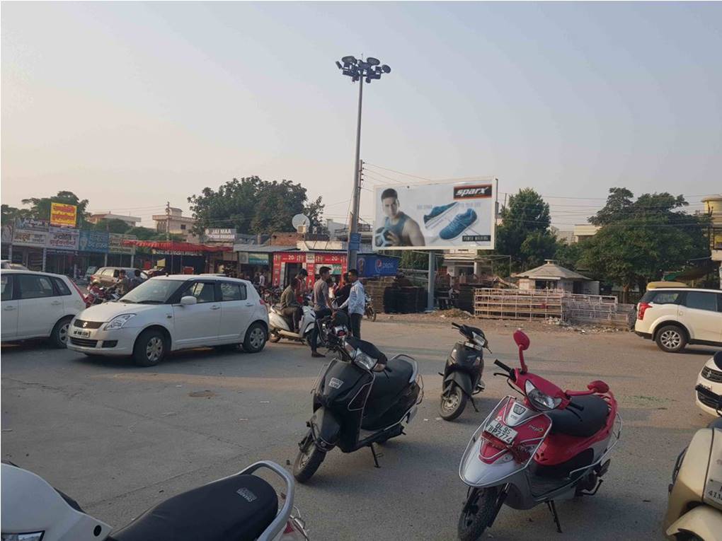 Unipole -Main Market, Kurukshetra, Haryana