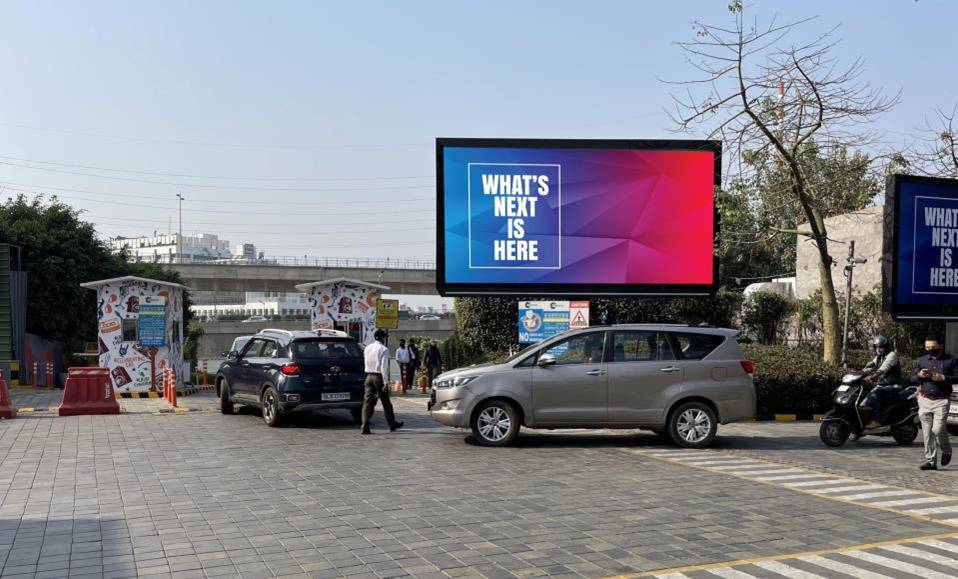 Unipole -Cyber Hub Near Wine Company, Gurgaon, Haryana Unipole -Cyber Hub Near Wine Company, Gurgaon, Haryana