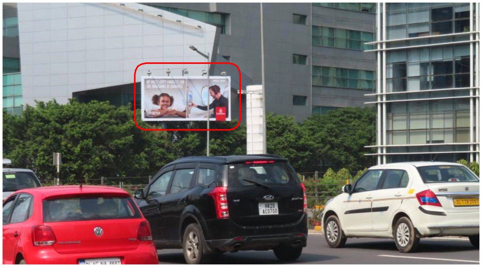 Unipole -DLF Cyber City, Gurgaon, Haryana Unipole -DLF Cyber City, Gurgaon, Haryana