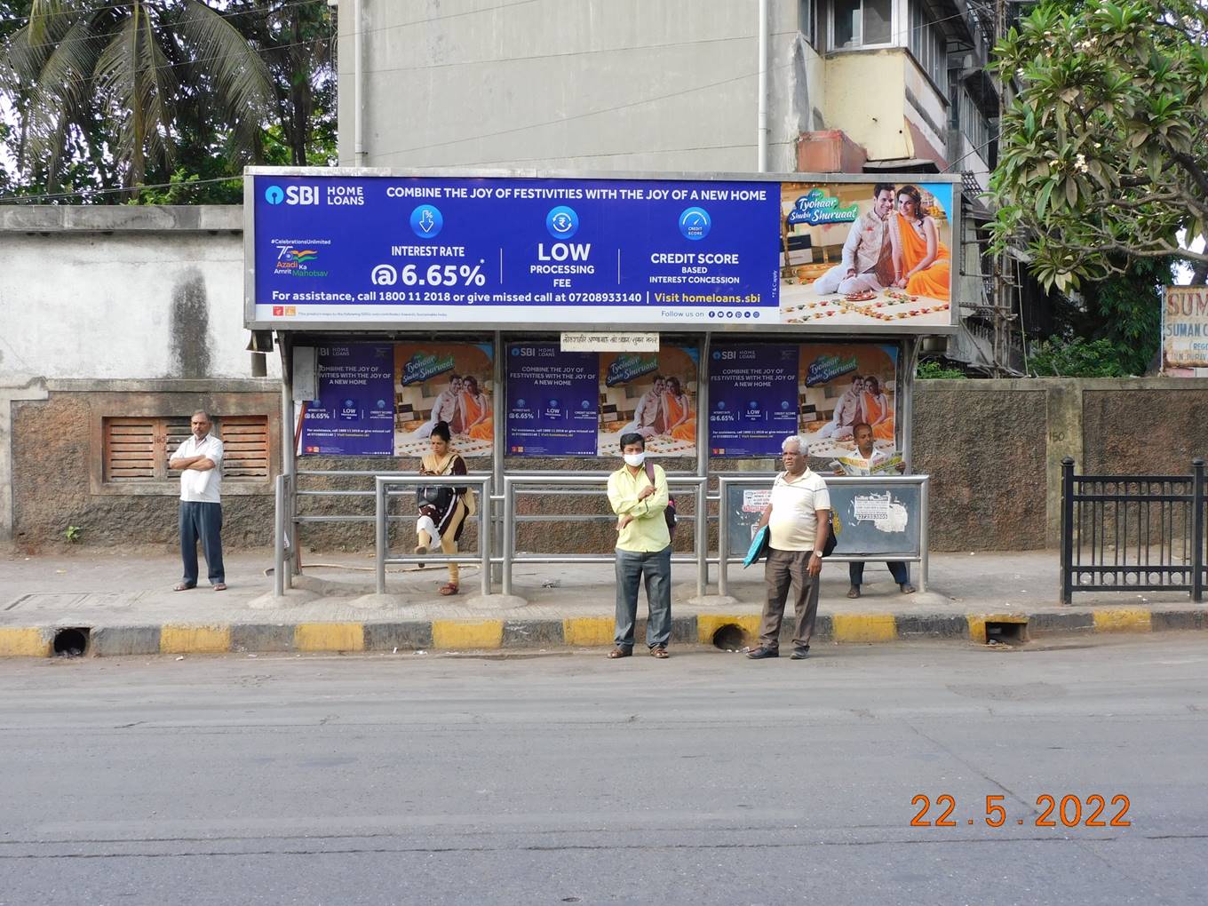 Bus Queue Shelter - V. N. Purav Marg - Suman Nagar, Chembur, Mumbai, Maharashtra Bus Queue Shelter - V. N. Purav Marg - Suman Nagar, Chembur, Mumbai, Maharashtra