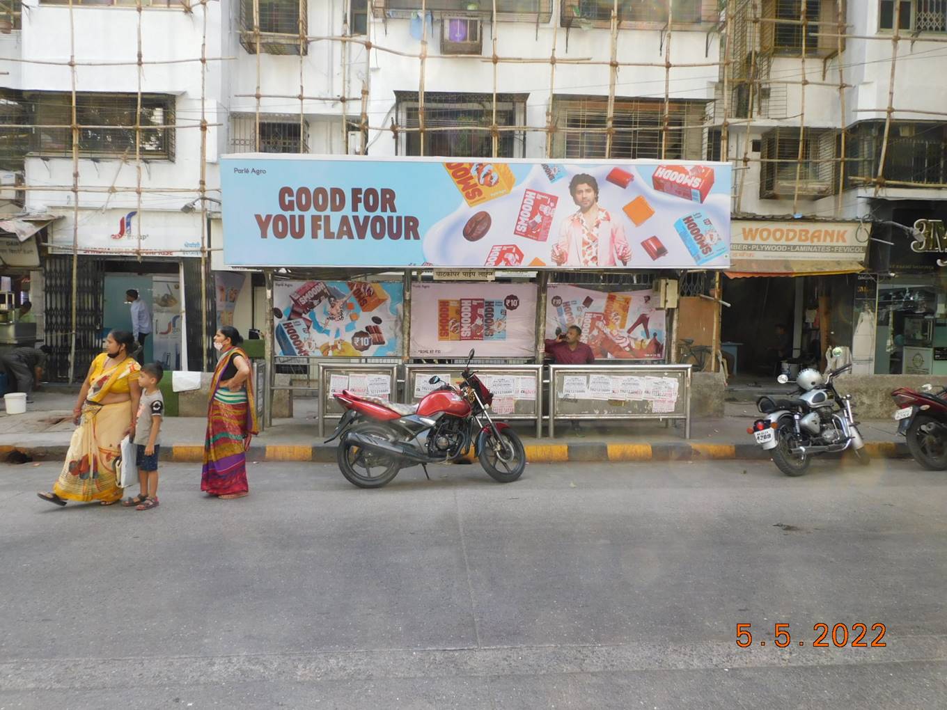 Bus Queue Shelter - Andheri Ghatkopar Road - Ghatkopar Pipe Line, Ghatkopar, Mumbai, Maharashtra Bus Queue Shelter - Andheri Ghatkopar Road - Ghatkopar Pipe Line, Ghatkopar, Mumbai, Maharashtra