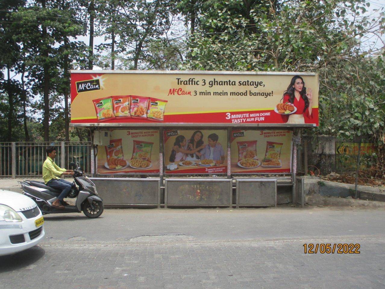 Bus Queue Shelter - Ghatkopar Mahul Road - Income Tax Office,   Ghatkopar,   Mumbai,   Maharashtra