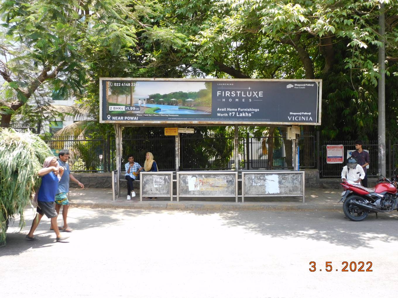 Bus Queue Shelter - - Powai Garden/Dr. Ambedkar Udhyan,   Powai,   Mumbai,   Maharashtra