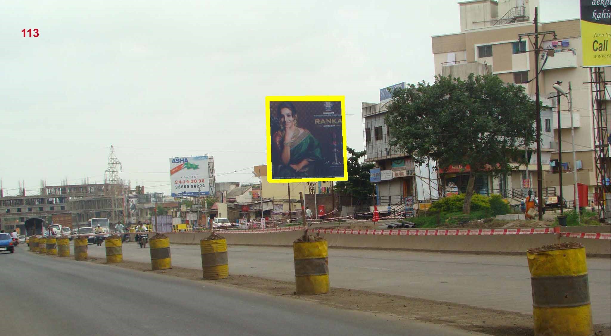Hording - Chinchwad-Thergaon Road, Pune, Maharashtra Hording - Chinchwad-Thergaon Road, Pune, Maharashtra