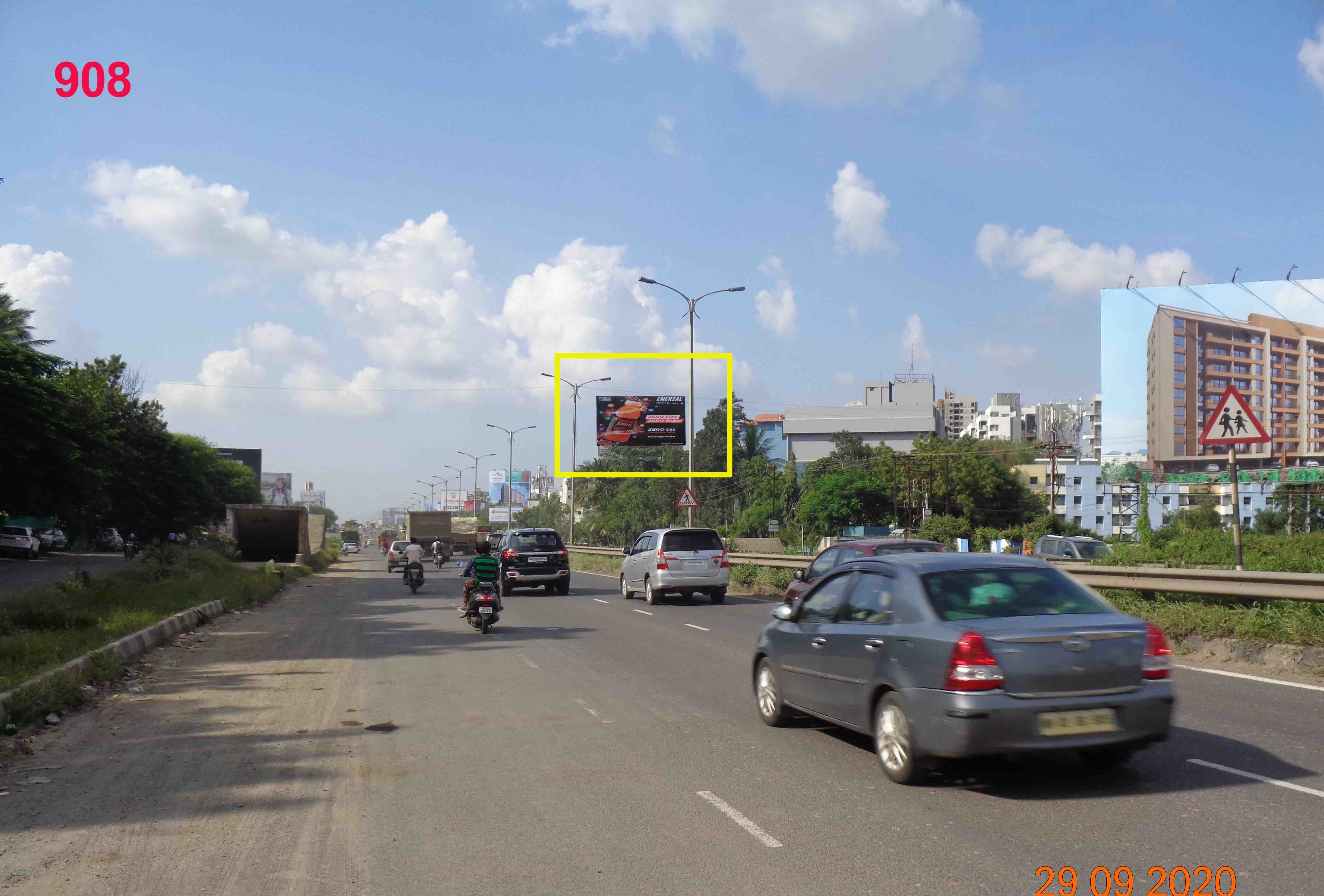 Hording - Pune – BANAGLORE HIGHWAY, Bhumkar Chowk, Pune, Maharashtra Hording - Pune – BANAGLORE HIGHWAY, Bhumkar Chowk, Pune, Maharashtra