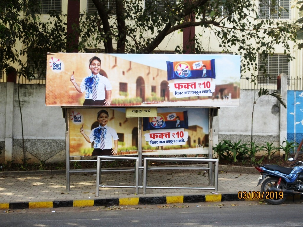 Bus Queue Shelter - Outside Wadala Church - Wadala Church,   Wadala,   Mumbai,   Maharashtra