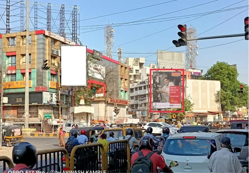 Nonlit - Nigdi Main Chowk bus stand, Pune, Maharashtra Nonlit - Nigdi Main Chowk bus stand, Pune, Maharashtra