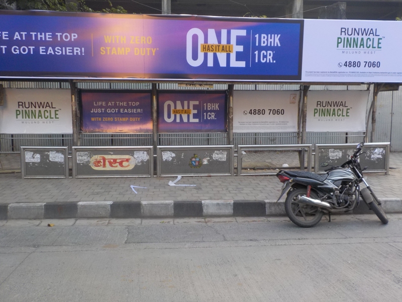 Bus Queue Shelter - L. B. S. Road - Hoechst Co.,   Mulund (W),   Mumbai,   Maharashtra