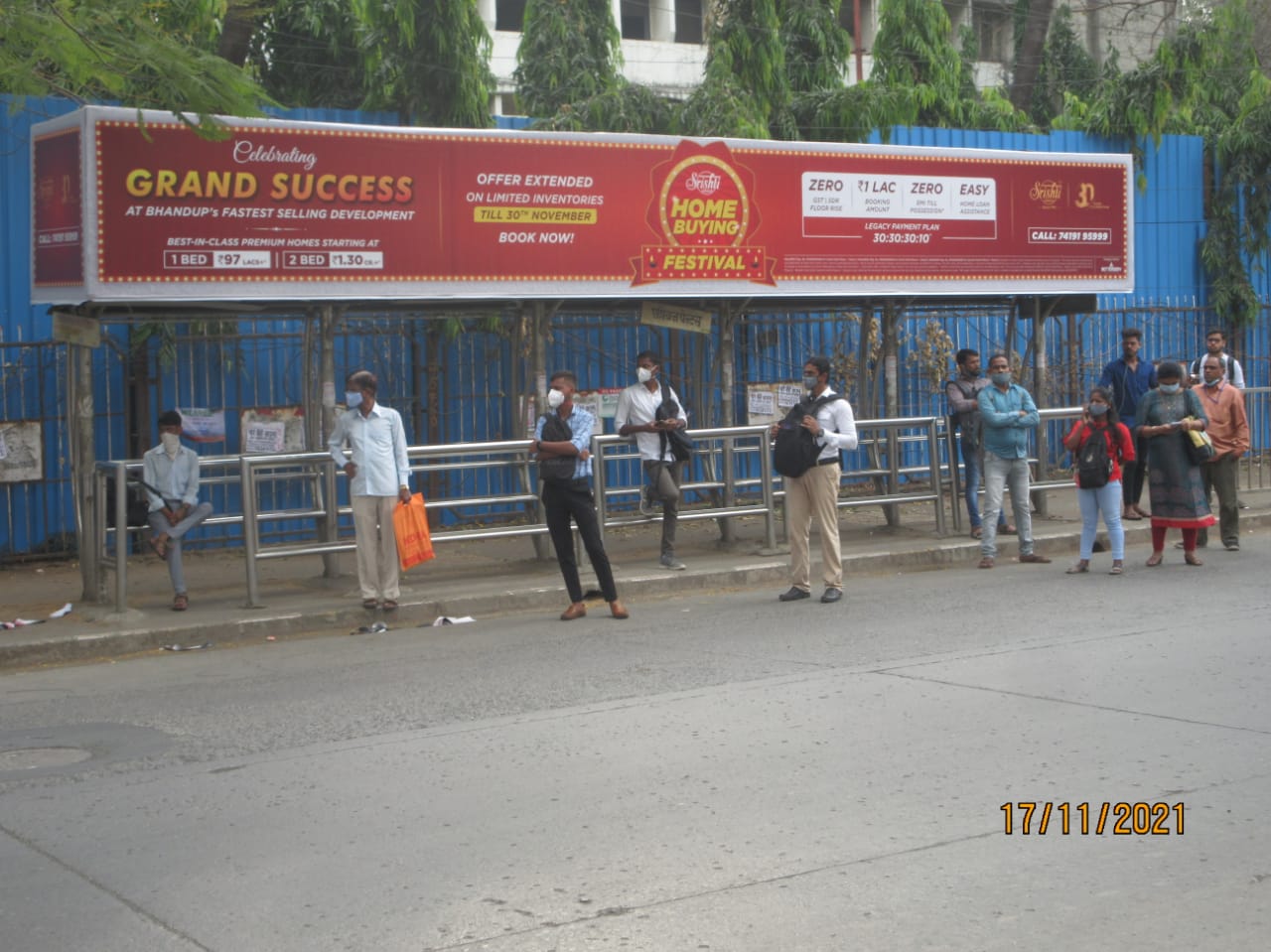 Bus Queue Shelter - L. B. S. Road - Asian Paint, Bhandup (W), Mumbai, Maharashtra Bus Queue Shelter - L. B. S. Road - Asian Paint, Bhandup (W), Mumbai, Maharashtra