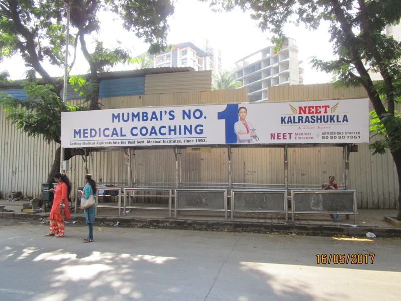 Bus Queue Shelter - Gokhale Road (South) - Jakhadevi,   Dadar (W),   Mumbai,   Maharashtra