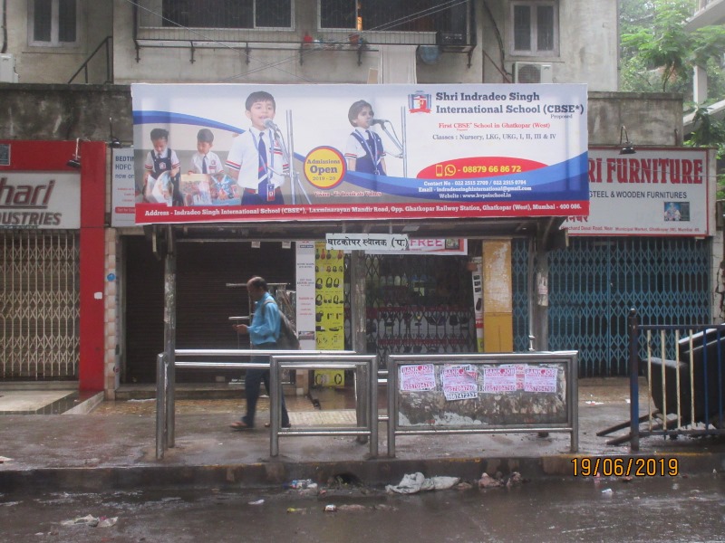 Bus Queue Shelter - Hirachand Desai Road - Ghatkopar Rly. Stn(W), Ghatkopar (W), Mumbai, Maharashtra Bus Queue Shelter - Hirachand Desai Road - Ghatkopar Rly. Stn(W), Ghatkopar (W), Mumbai, Maharashtra