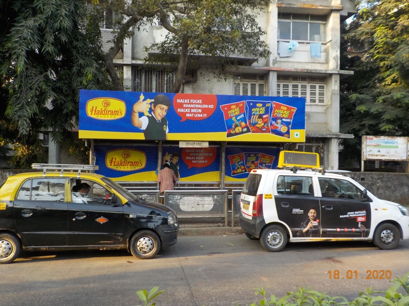 Bus Queue Shelter - Kidwai Marg - Maheshwari Udyan, King Circle, Mumbai, Maharashtra Bus Queue Shelter - Kidwai Marg - Maheshwari Udyan, King Circle, Mumbai, Maharashtra