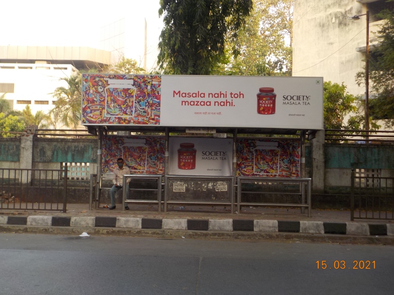 Bus Queue Shelter - Purshottam Kheraj Road - Kalidas Natyagrah,   Mulund (W),   Mumbai,   Maharashtra