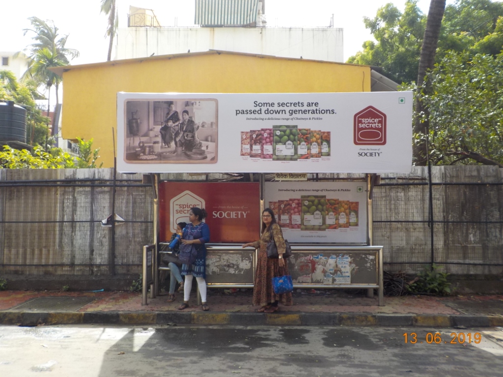Bus Queue Shelter - - Vivek Vidayalaya, Goregaon West, Mumbai, Maharashtra Bus Queue Shelter - - Vivek Vidayalaya, Goregaon West, Mumbai, Maharashtra