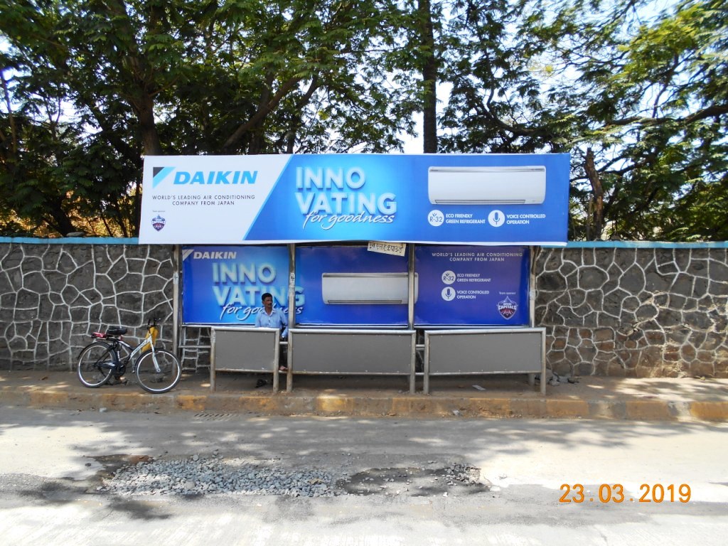 Bus Queue Shelter - Near The Hub - Nsc Centre, Goregaon ( East ), Mumbai, Maharashtra Bus Queue Shelter - Near The Hub - Nsc Centre, Goregaon ( East ), Mumbai, Maharashtra