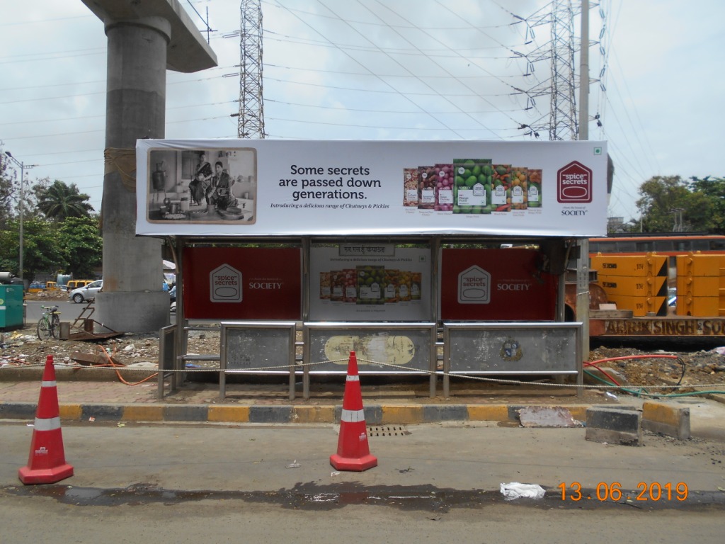 Bus Queue Shelter - Near The Hub - Nsc Centre,   Goregaon ( East ),   Mumbai,   Maharashtra