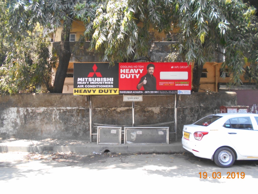 Bus Queue Shelter - Near Hub - Telephone Office(Nirlon),   Goregaon ( East ),   Mumbai,   Maharashtra