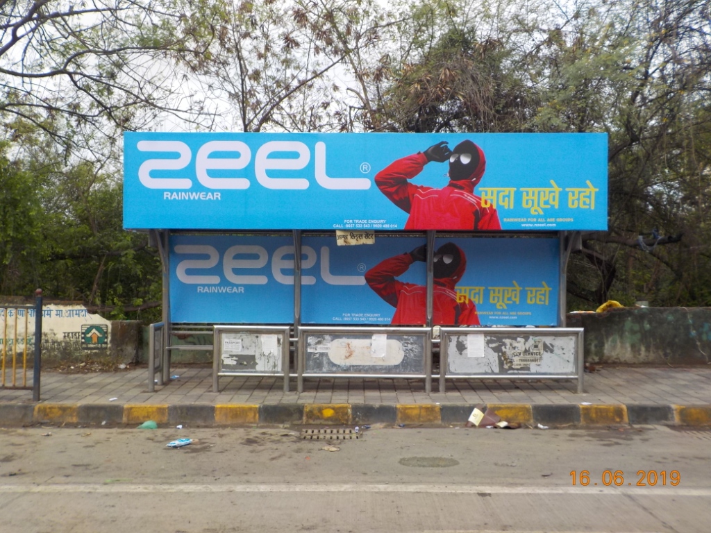 Bus Queue Shelter - - Alfa Kida Centre,   Lokhandwala,   Mumbai,   Maharashtra