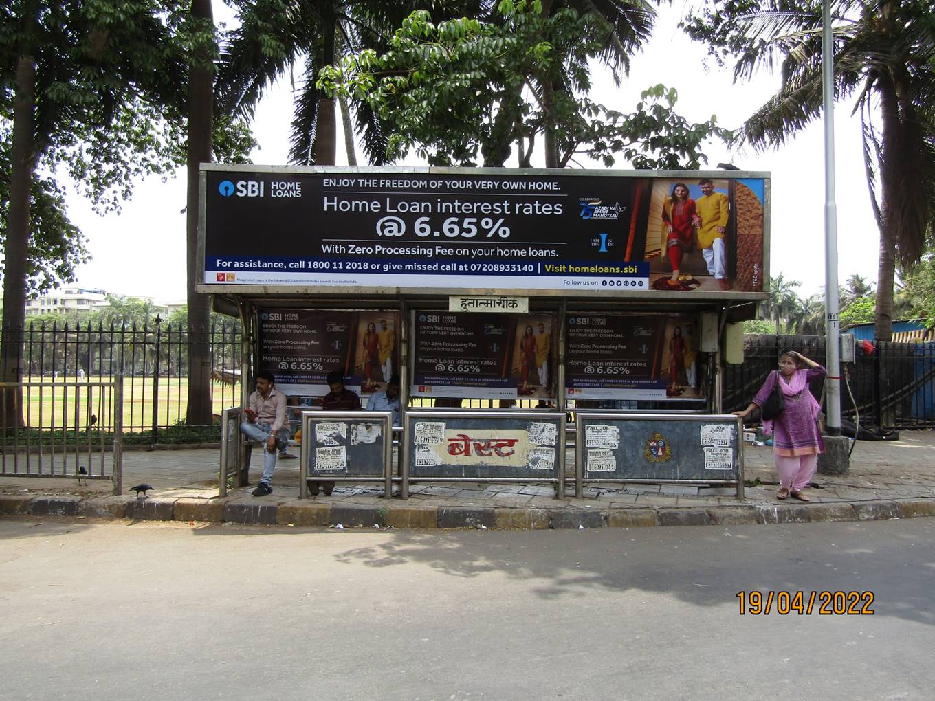 Bus Queue Shelter - Veer Nariman Road, Churchgate - Hutatma Chowk Oval Opp. Parsi Well, Fort, Mumbai, Maharashtra Bus Queue Shelter - Veer Nariman Road, Churchgate - Hutatma Chowk Oval Opp. Parsi Well, Fort, Mumbai, Maharashtra