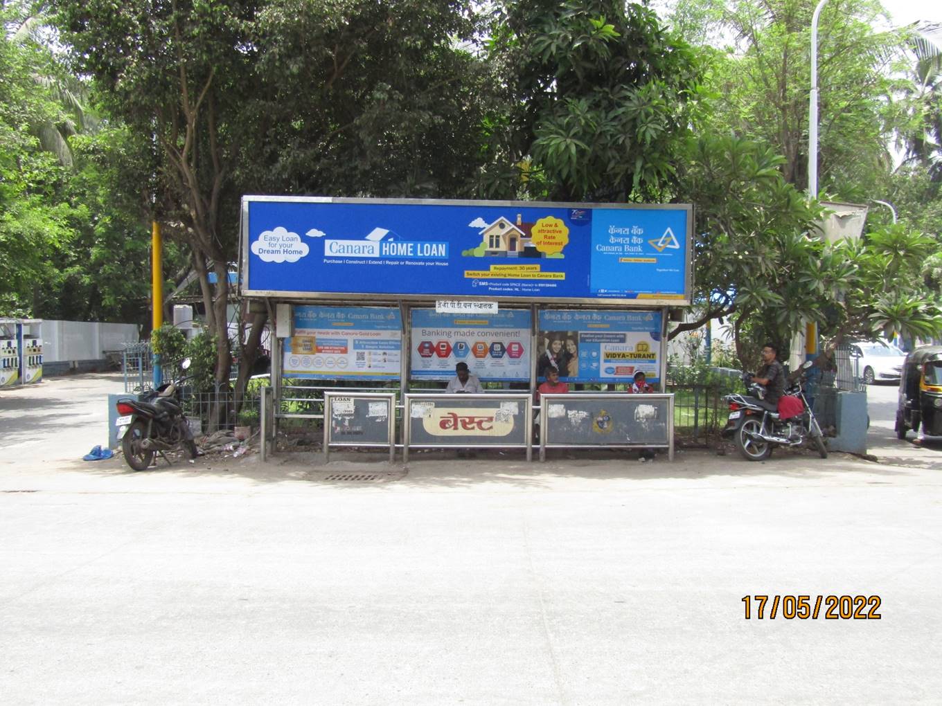 Bus Queue Shelter - Bhakti Vedant Marg - Nr. JVPD Circle, Vile Parle W, Mumbai, Maharashtra Bus Queue Shelter - Bhakti Vedant Marg - Nr. JVPD Circle, Vile Parle W, Mumbai, Maharashtra