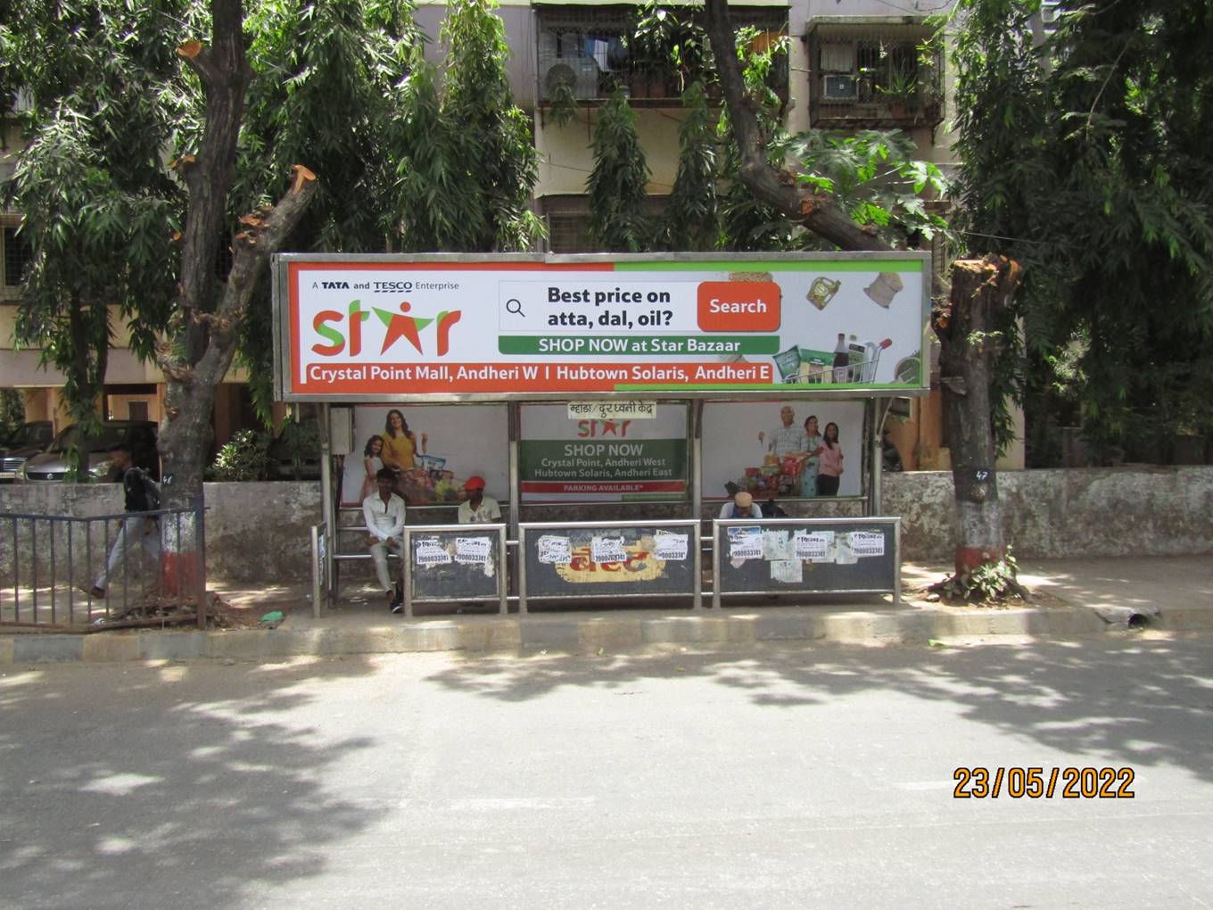 Bus Queue Shelter - Lokhandwala Road - Opp. MAHADA Tele. Kendra, Andheri W, Mumbai, Maharashtra Bus Queue Shelter - Lokhandwala Road - Opp. MAHADA Tele. Kendra, Andheri W, Mumbai, Maharashtra