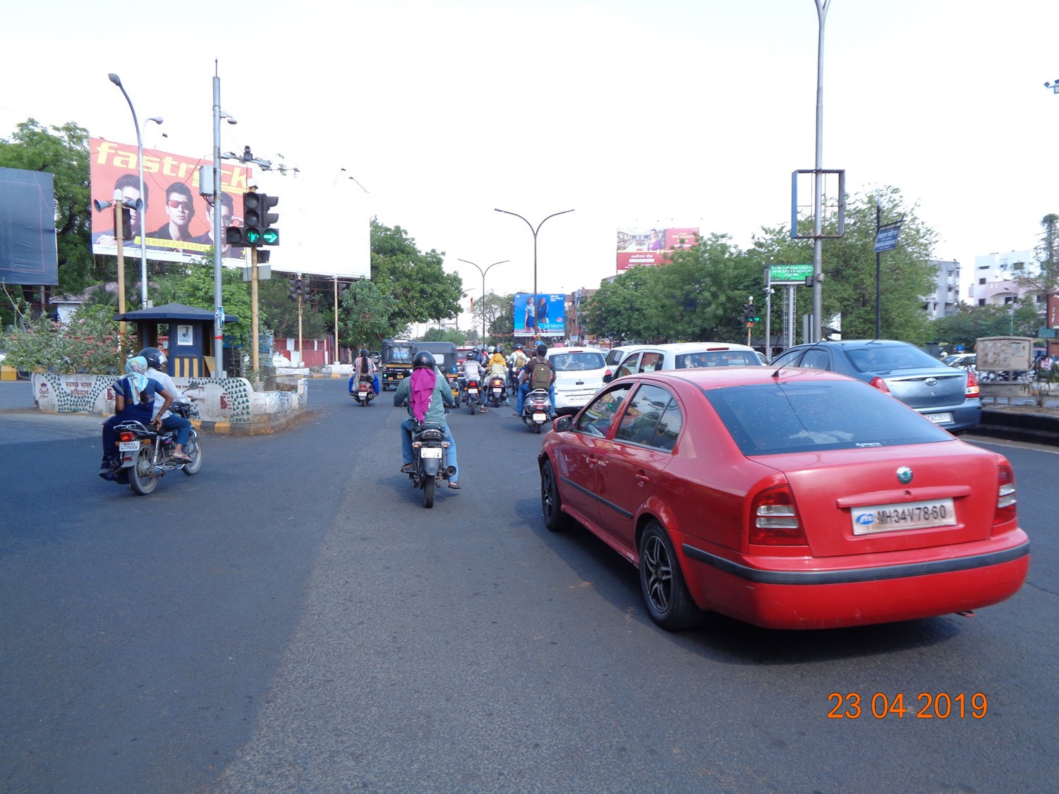 Hording - BHOLE PETROL PUMP SQ., Nagpur, Maharashtra Hording - BHOLE PETROL PUMP SQ., Nagpur, Maharashtra