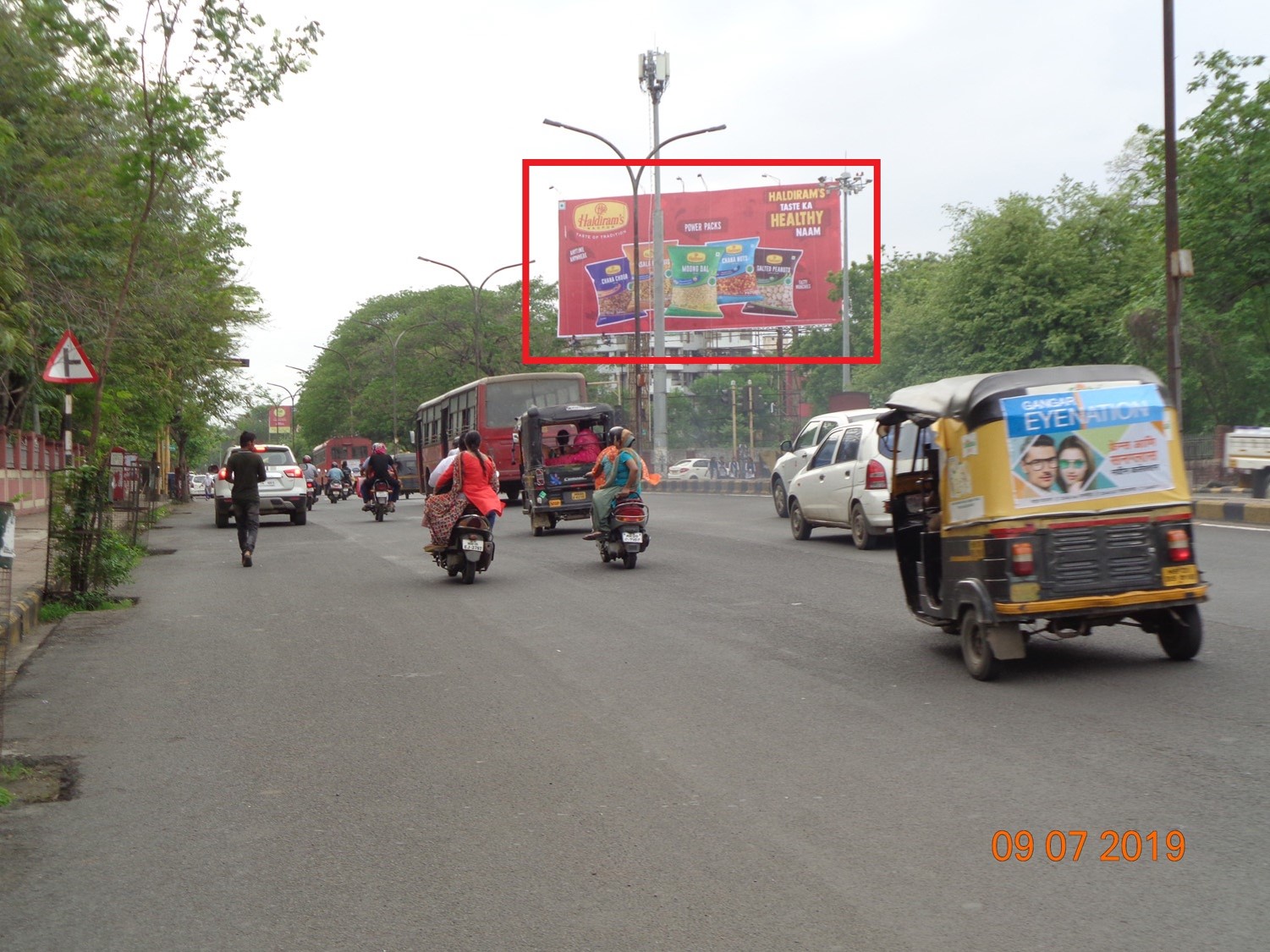 Hording - SITABULDI, Nagpur, Maharashtra Hording - SITABULDI, Nagpur, Maharashtra