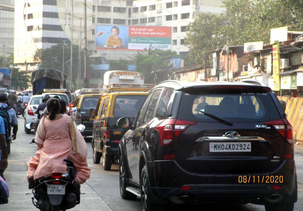 Billboard - Sion Dharavi ET - Sion Station Towards BKC,   Central Side,   Mumbai,   Maharashtra