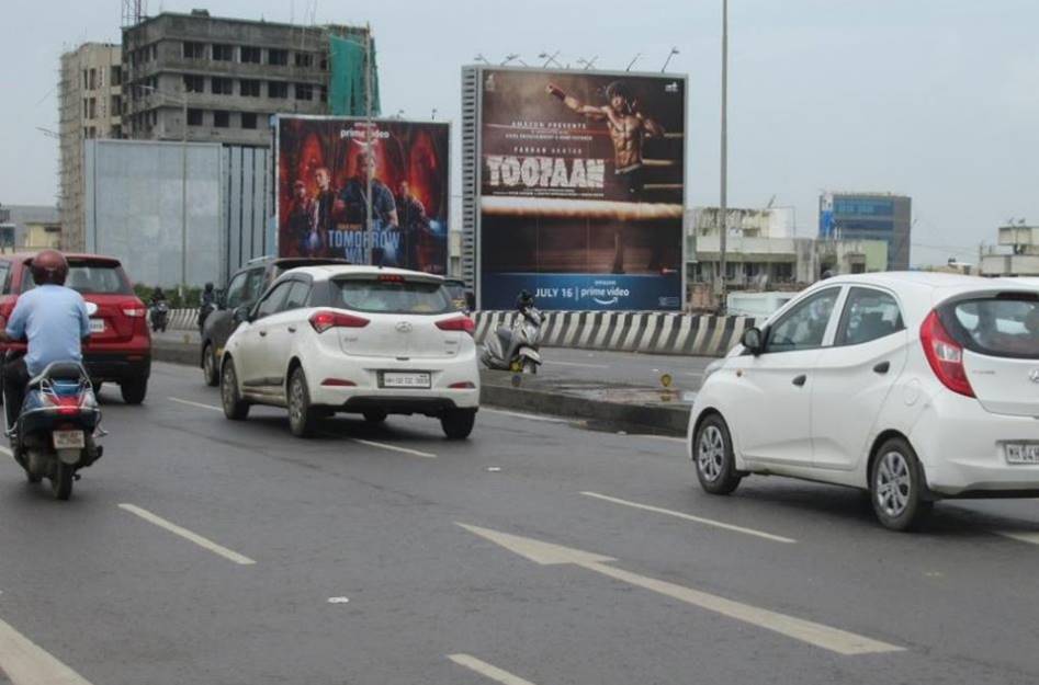 Billboard - WEH Andheri Jog Flyover towards Jogeshwari - towards andheri, WESTERN EXPRESS HIGHWAY, Mumbai, Maharashtra Billboard - WEH Andheri Jog Flyover towards Jogeshwari - towards andheri, WESTERN EXPRESS HIGHWAY, Mumbai, Maharashtra