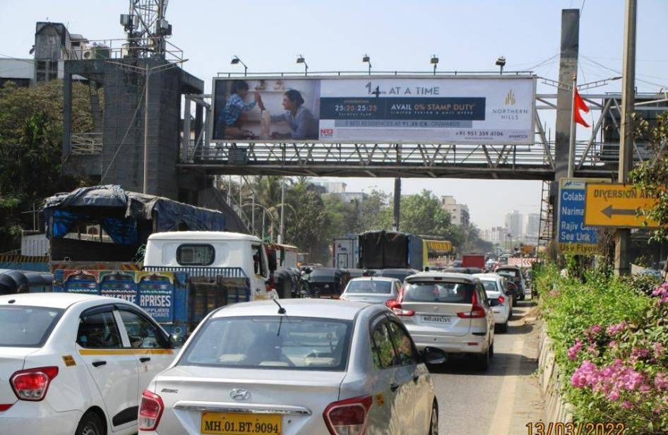 FOB - WEH-Dahisar Toll Naka - towards dahisar, WESTERN EXPRESS HIGHWAY, Mumbai, Maharashtra FOB - WEH-Dahisar Toll Naka - towards dahisar, WESTERN EXPRESS HIGHWAY, Mumbai, Maharashtra