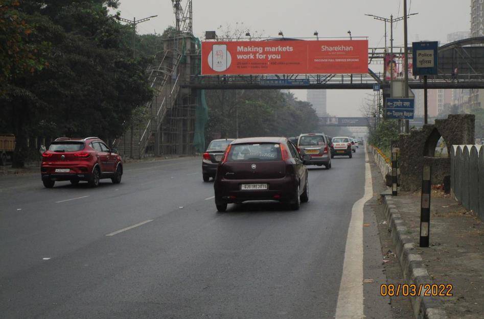 FOB - EEH-Vikhroli Police Station - towards vikhroli, EASTERN EXPRESS HIGHWAY, Mumbai, Maharashtra FOB - EEH-Vikhroli Police Station - towards vikhroli, EASTERN EXPRESS HIGHWAY, Mumbai, Maharashtra